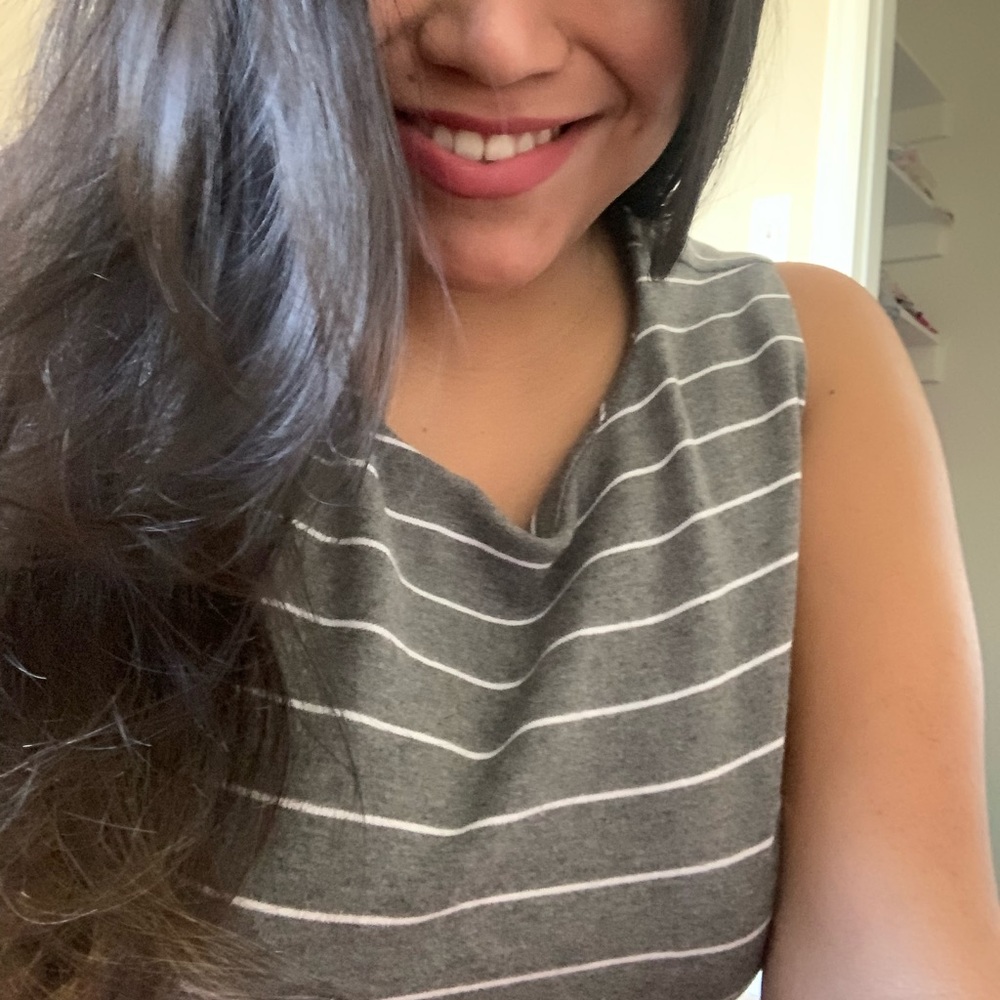 Meet your Posher, Leonila